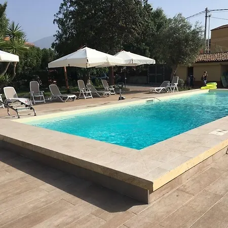Frühstückspension Il Giardino Di Agata 4*